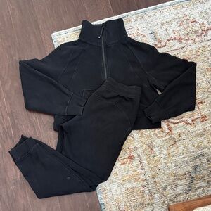 Women's Lululemon Sweatshirt & pant set